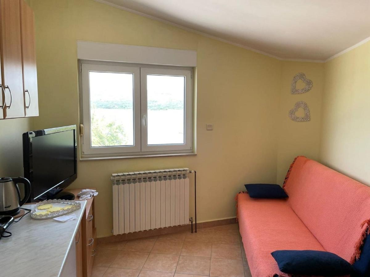 Jadrtovac Apartman Luka מראה חיצוני תמונה