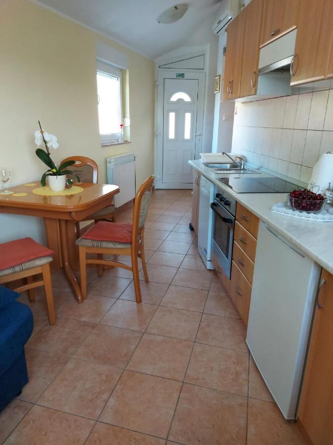 Jadrtovac Apartman Luka מראה חיצוני תמונה